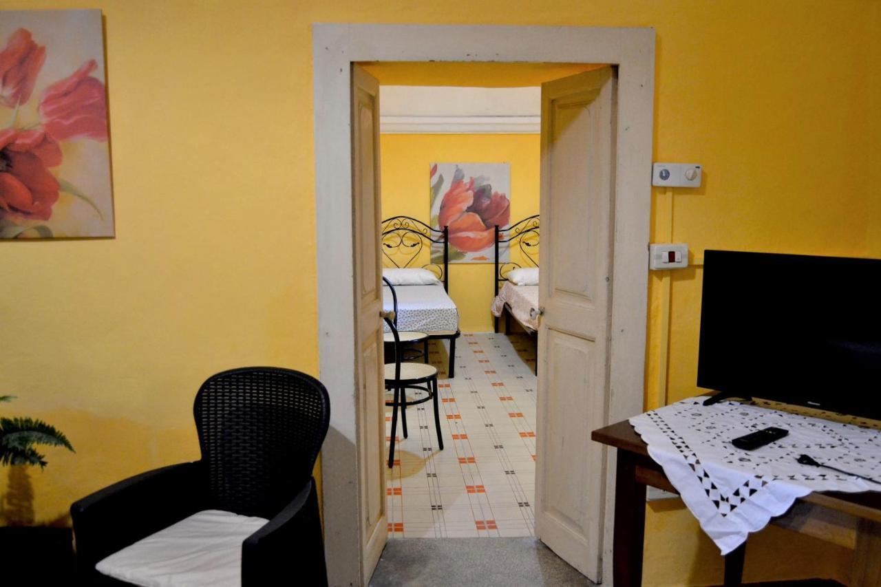 Casa Vacanza Gico' Villa Alezio Room photo